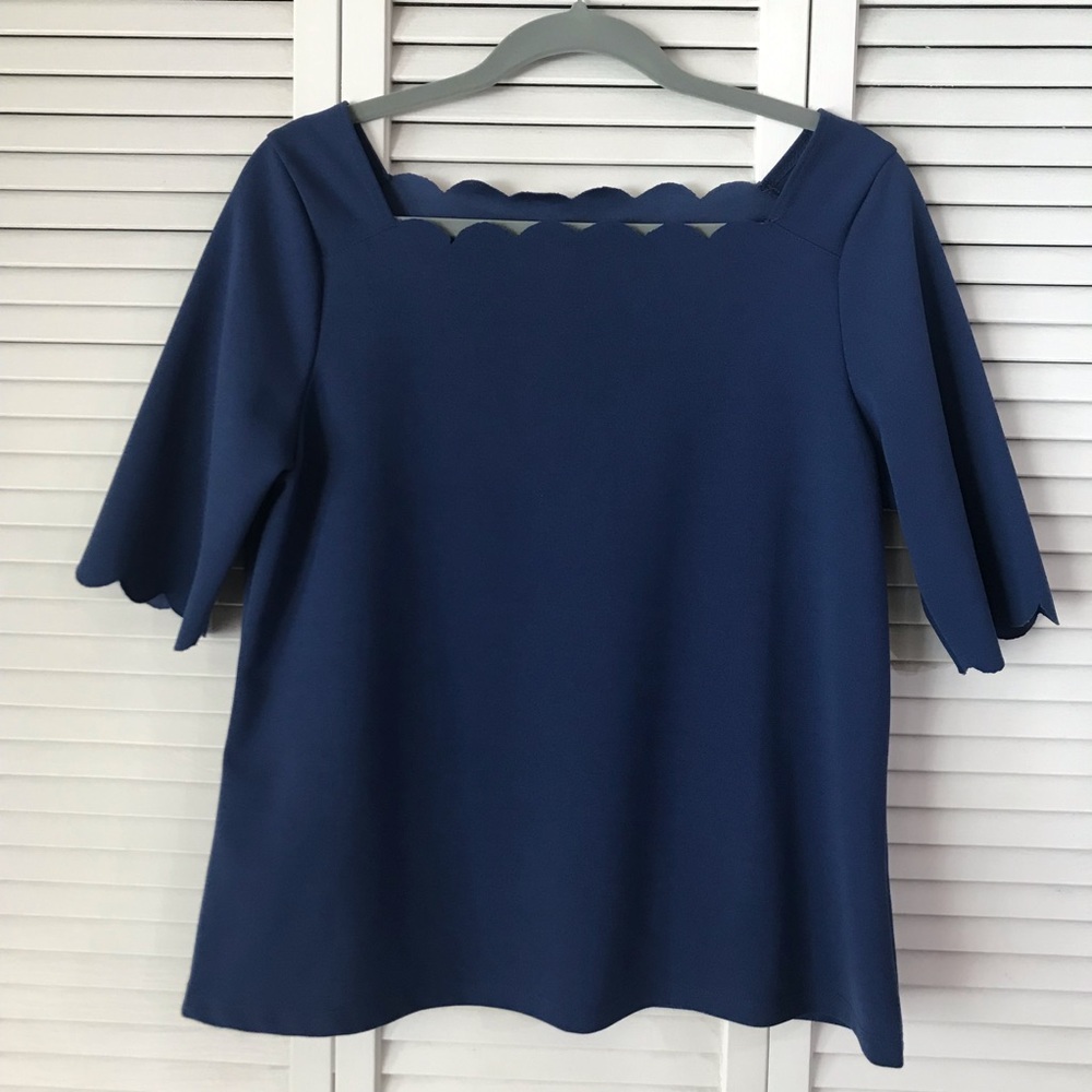 Vanity Room Blue Top